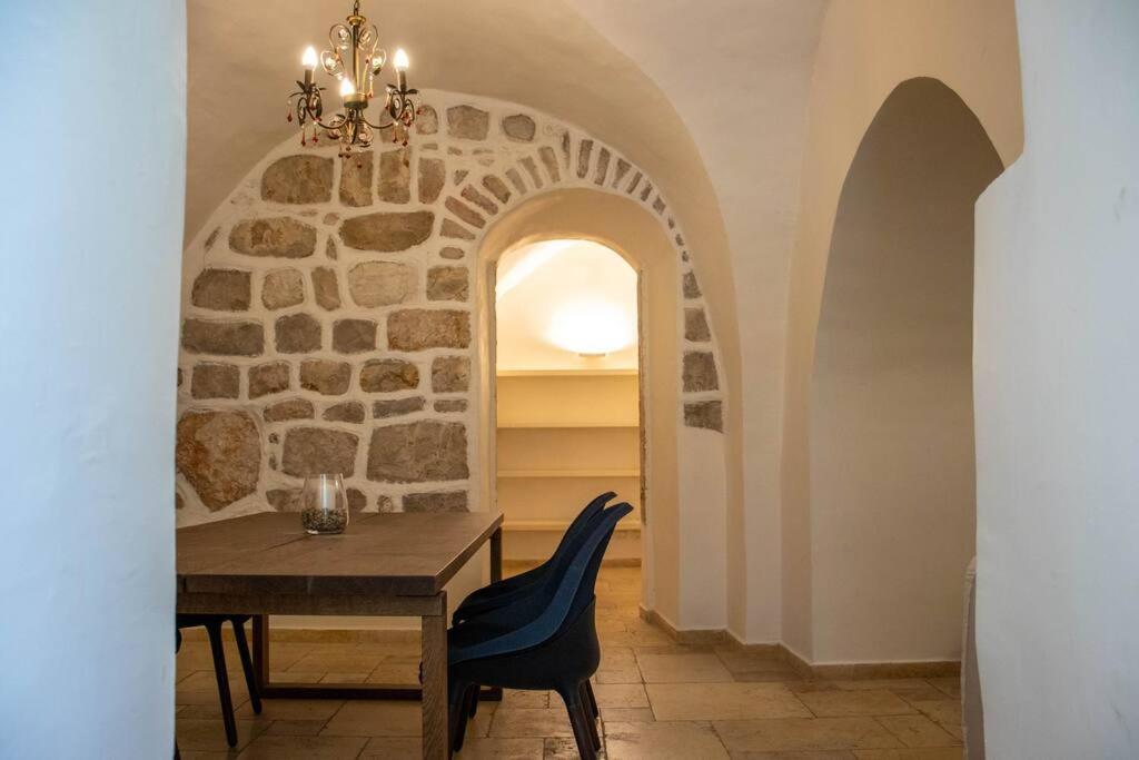 Cozy Heritage Home Jerusalem Exterior photo